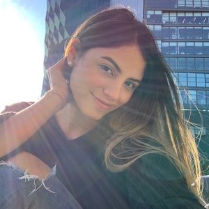 Meet your Posher, Roriana